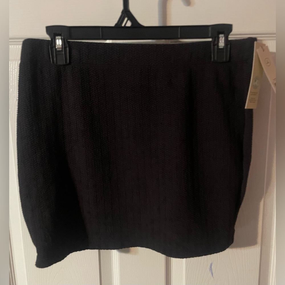 🔴 3/$12 No Boundaries Women’s Black Swim Skirt! NWT! Size‎ Medium!